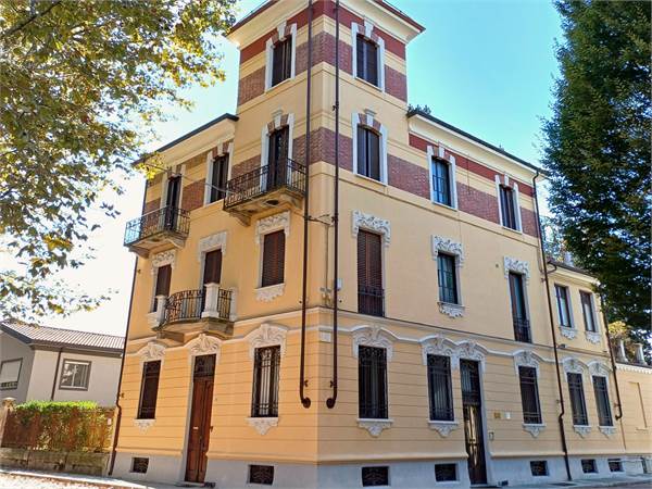 3+ bedroom apartment for rent in Ciriè