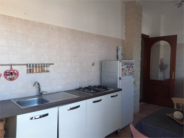 APPARTAMENTO IN TRIFAMILIARE