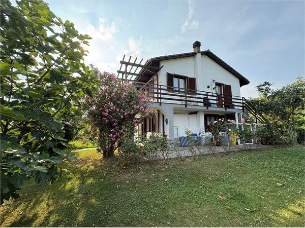 CASA INDIPENDENTE CON GIARDINO