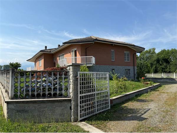 PORZIONE DI BIFAMILIARE