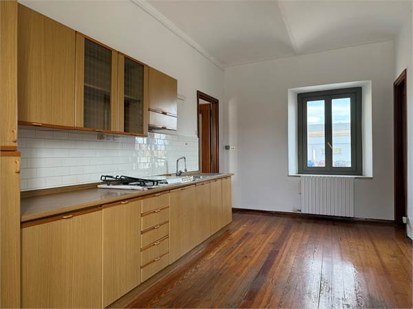 APPARTAMENTO IN PICCOLO CONTESTO