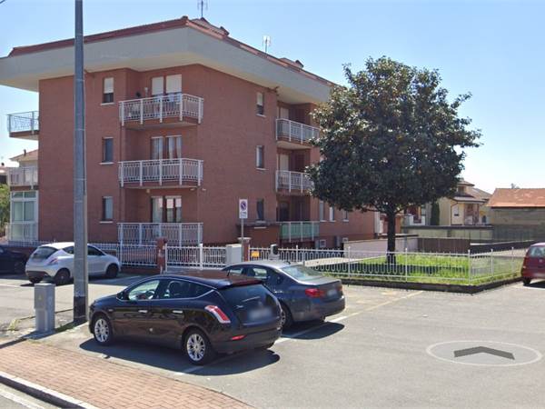 Garage for sale in Ciriè