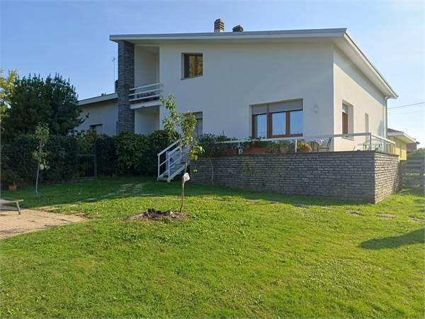 Villa for sale in San Carlo Canavese