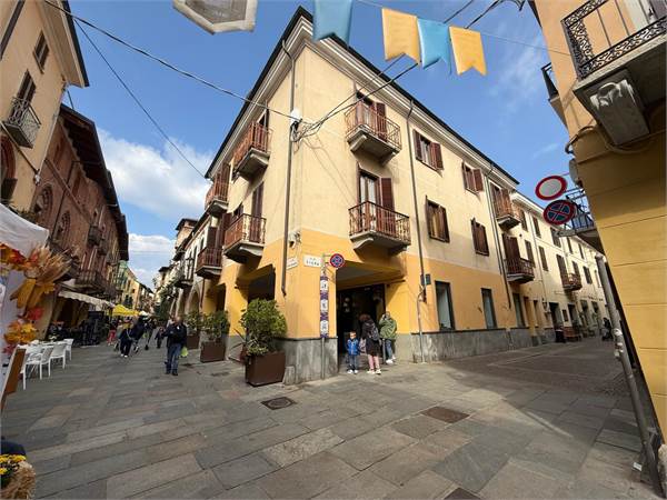 GRANDE APPARTAMENTO TUTTO SU UN PIANO