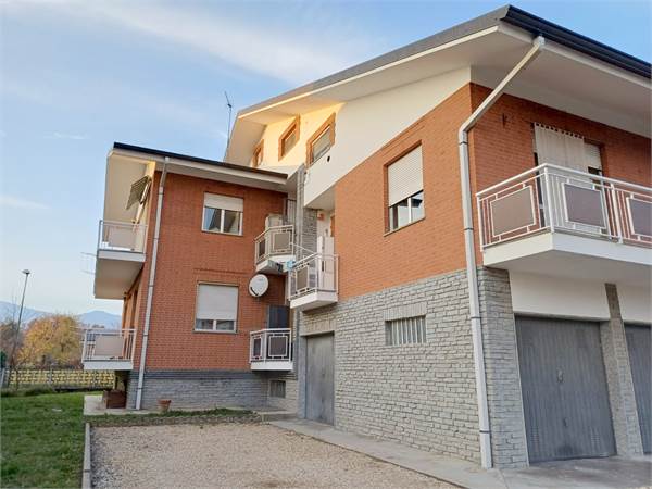 3+ bedroom apartment for sale in Robassomero