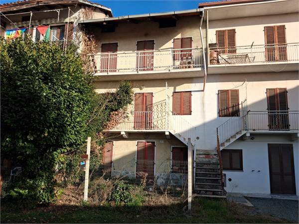 PORZIONE DI CASA IN CENTRO STORICO