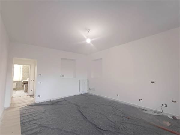 BILOCALE COMPLETAMENTE RISTRUTTURATO