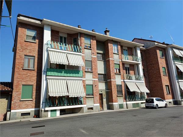 GRANDE APPARTAMENTO CON TRE CAMERE