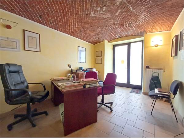 PORZIONE DI CASA IN CENTRO STORICO